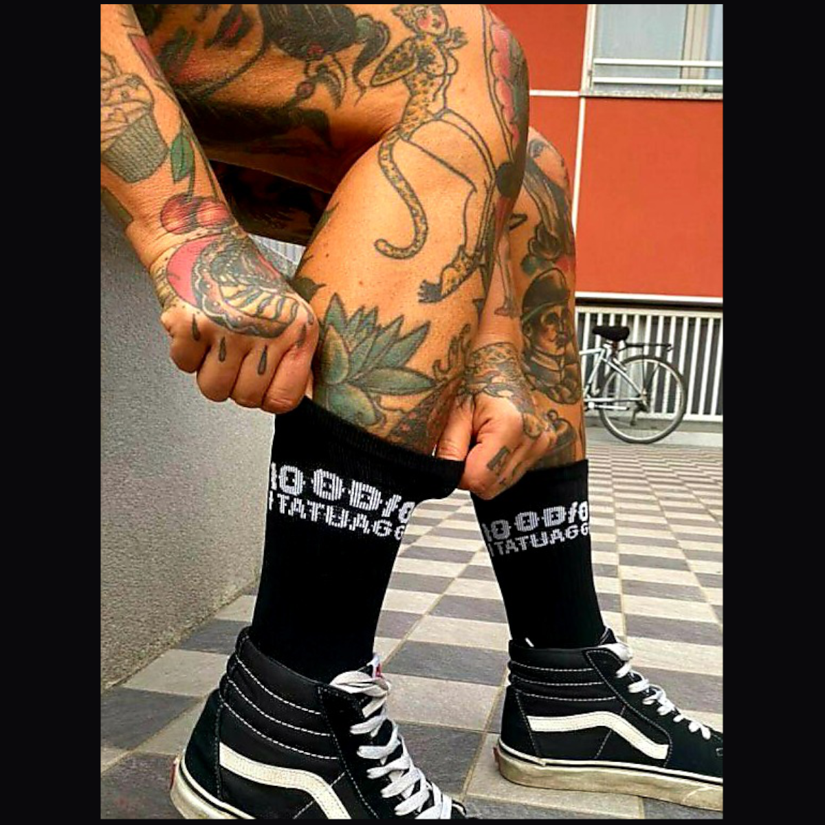 socks io odio i tatuaggi