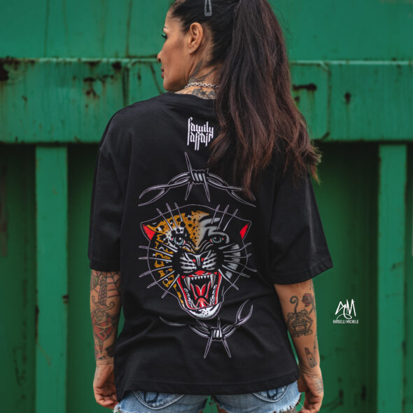 T-shirt oversize design by Kelly Red