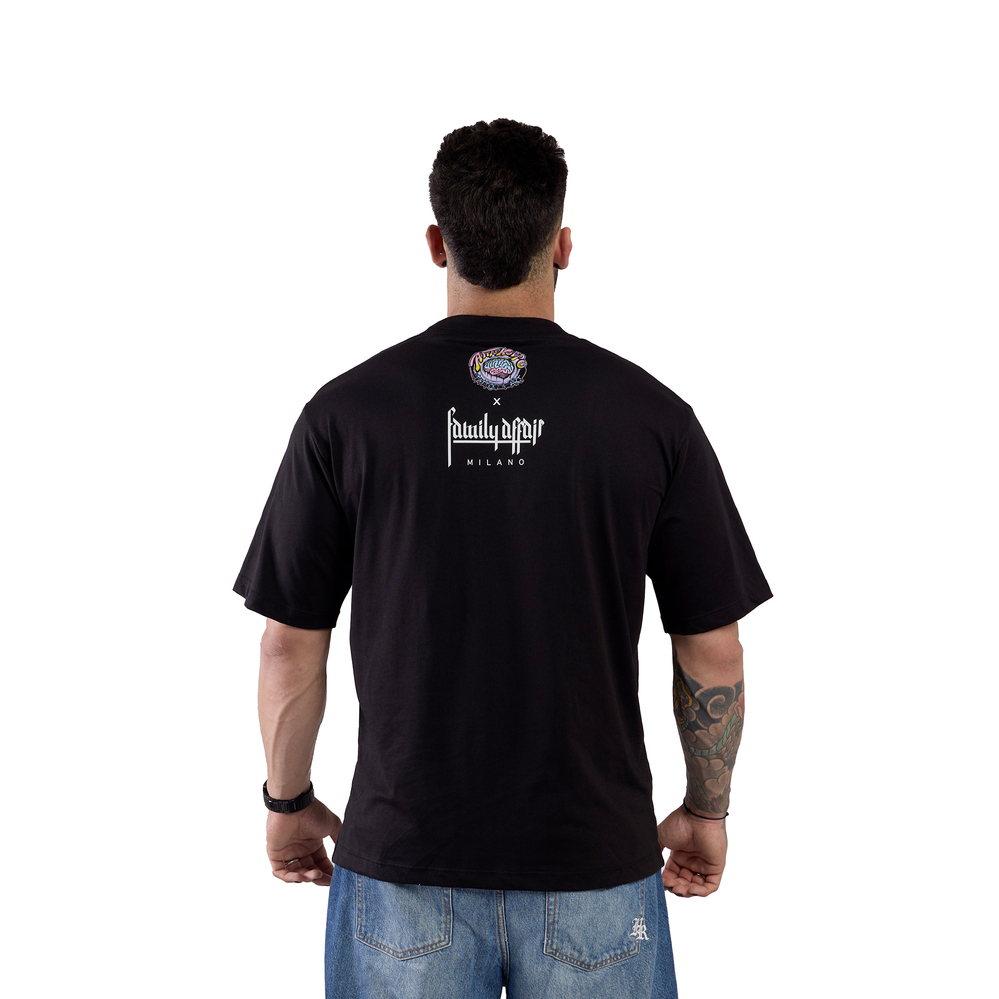 T-SHIRT OVERSIZE BAD SNEAKER - ANTIKORPO BRAIN - NERA - RETRO